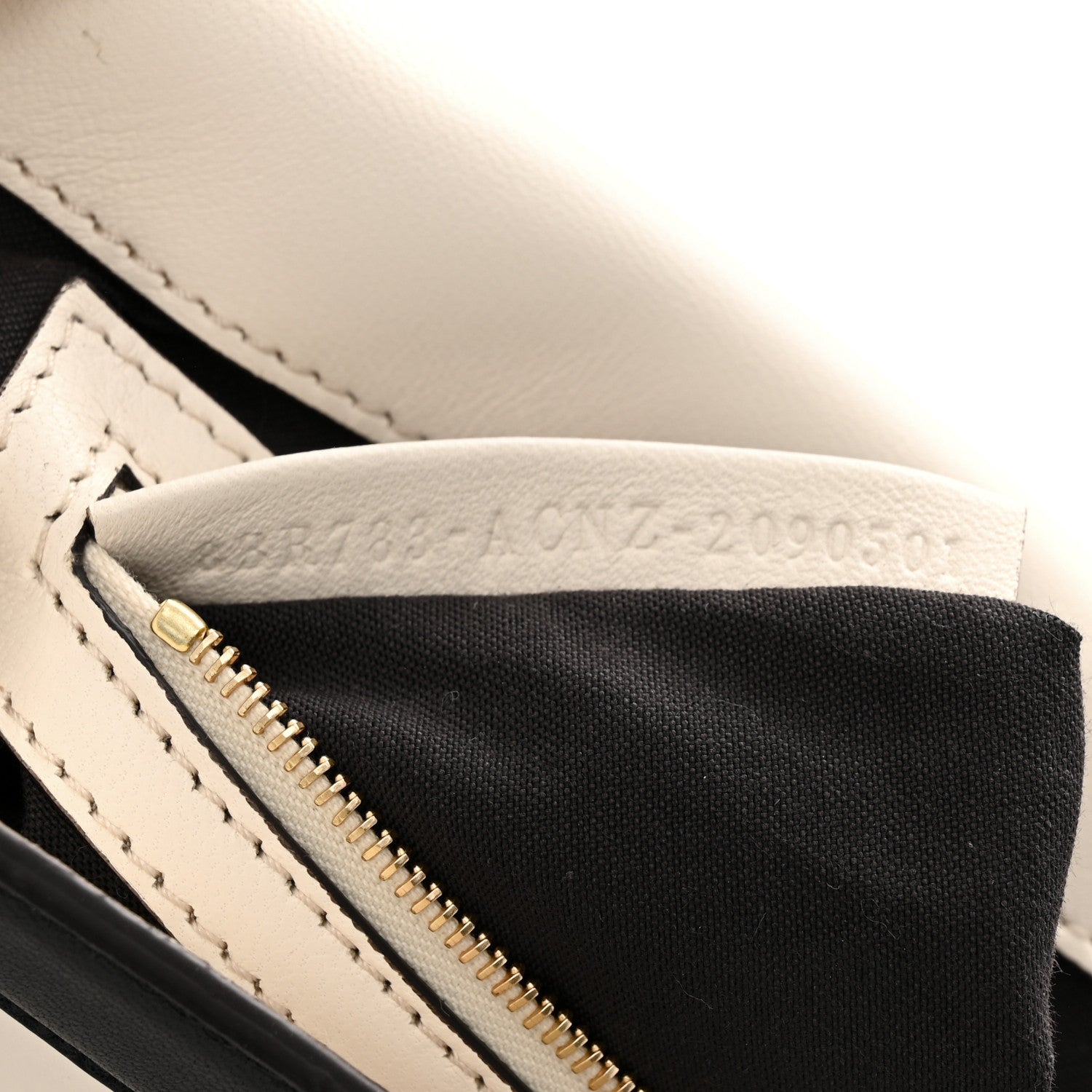 Fendi Nappa Apolo Bi-Color Chain Baguette Uovo Black 7 of 14