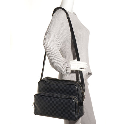Louis Vuitton Damier Graphite Sac Leoh Messenger Bag 2 of 7