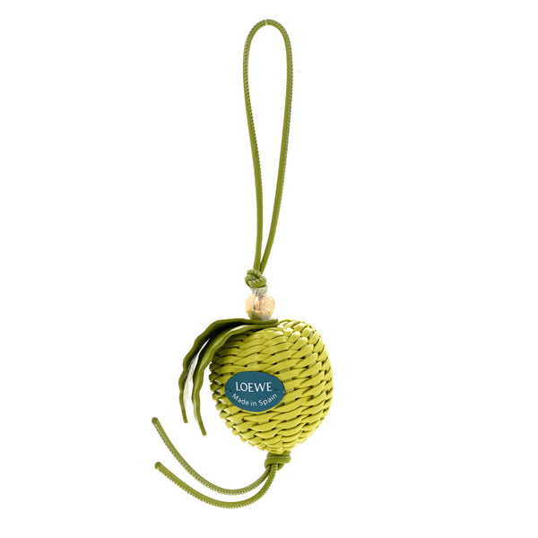 Loewe Calfskin Granny Smith Apple Charm Green 1887363 – FASHIONPHILE