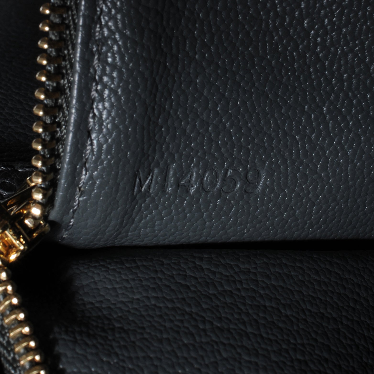 Louis Vuitton Ostrich Alma MM Gris 6 of 7