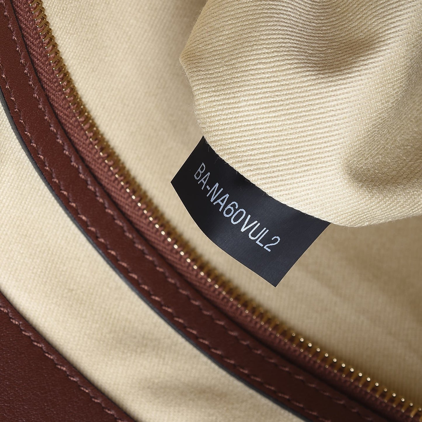 Vitello Lovestud Tote Light Brown