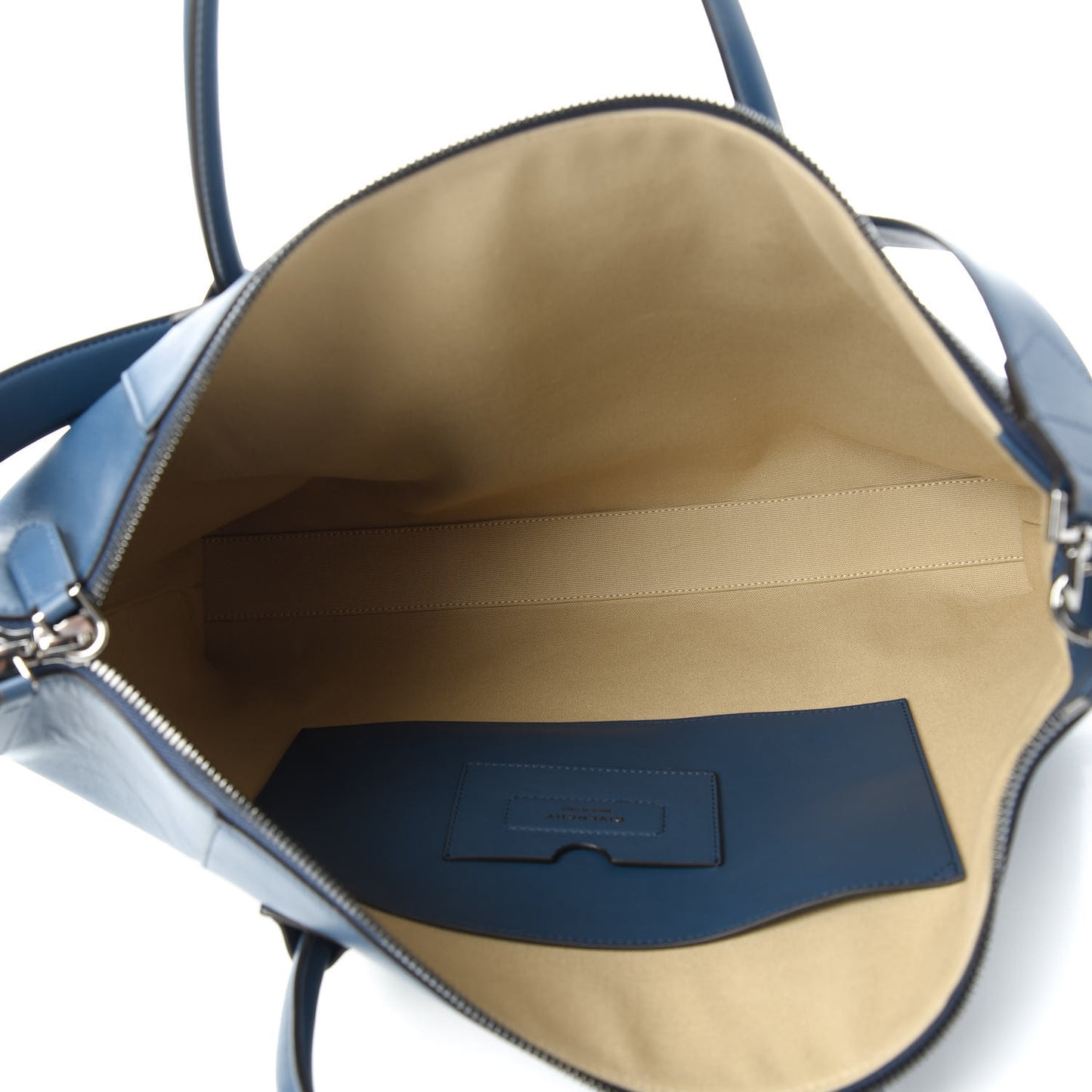 Smooth Calfskin Medium Soft Antigona Midnight
