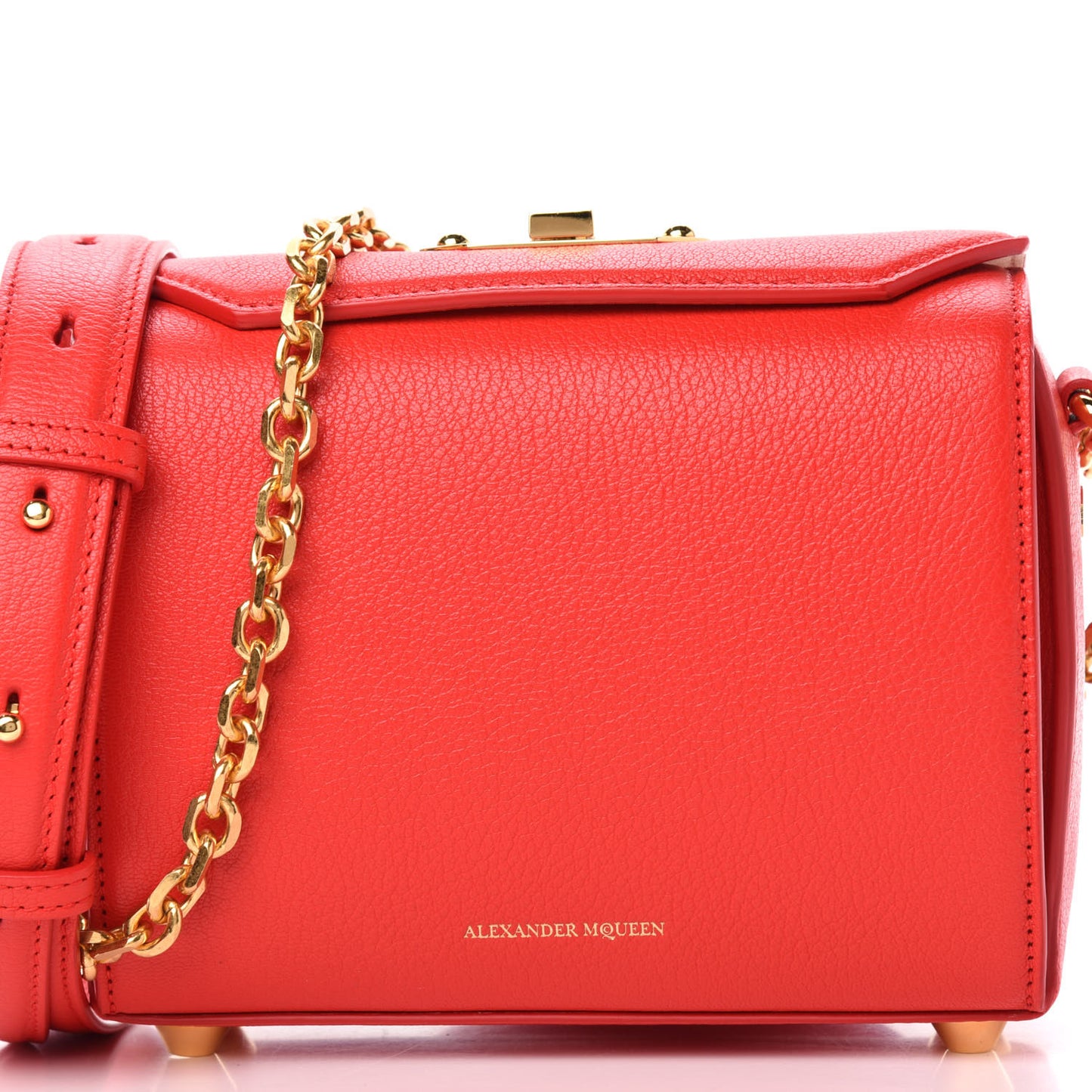 Silky Amish Grain Calfskin Box Shoulder Bag 19 Red