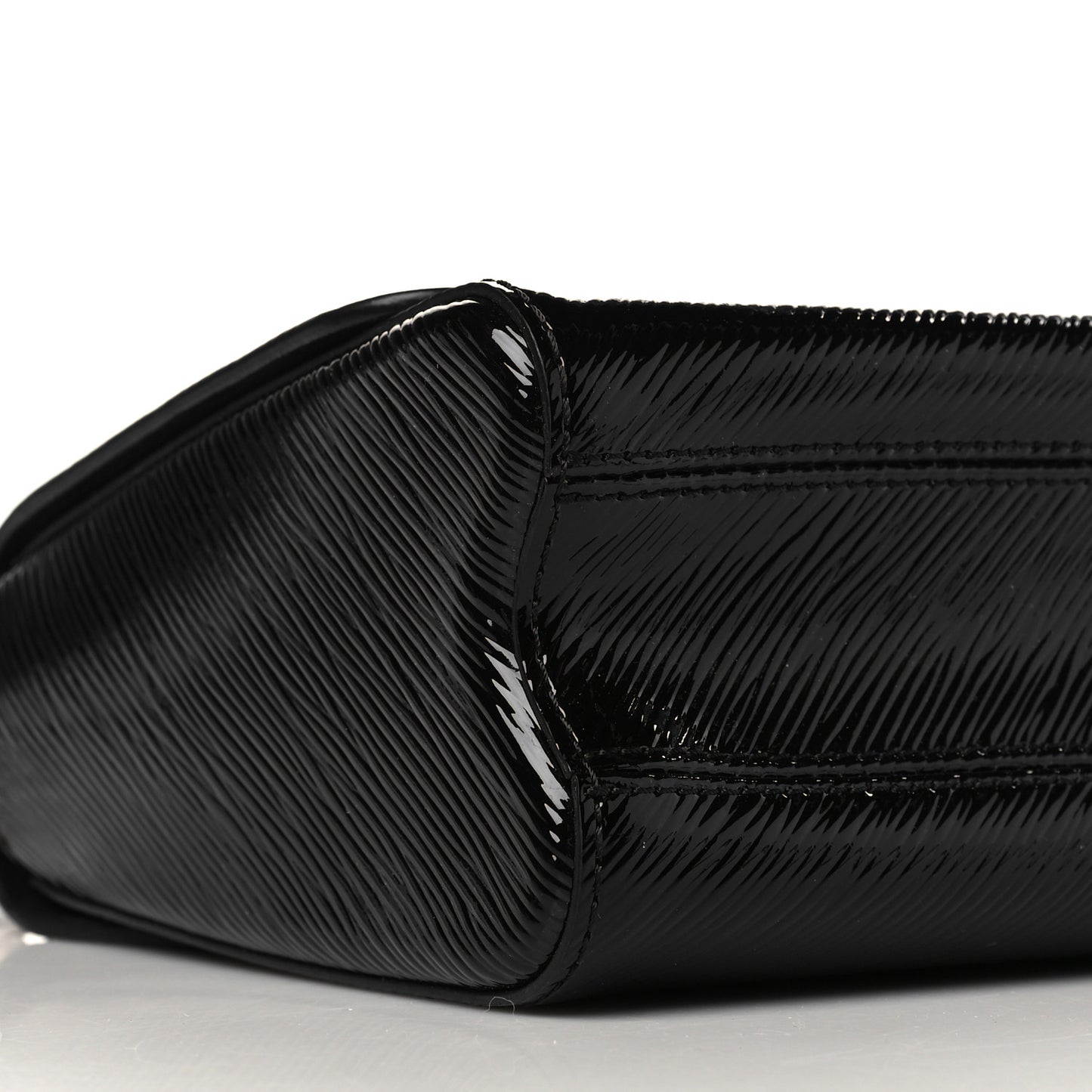 Electric Epi Twist Shoulder Bag MM Black