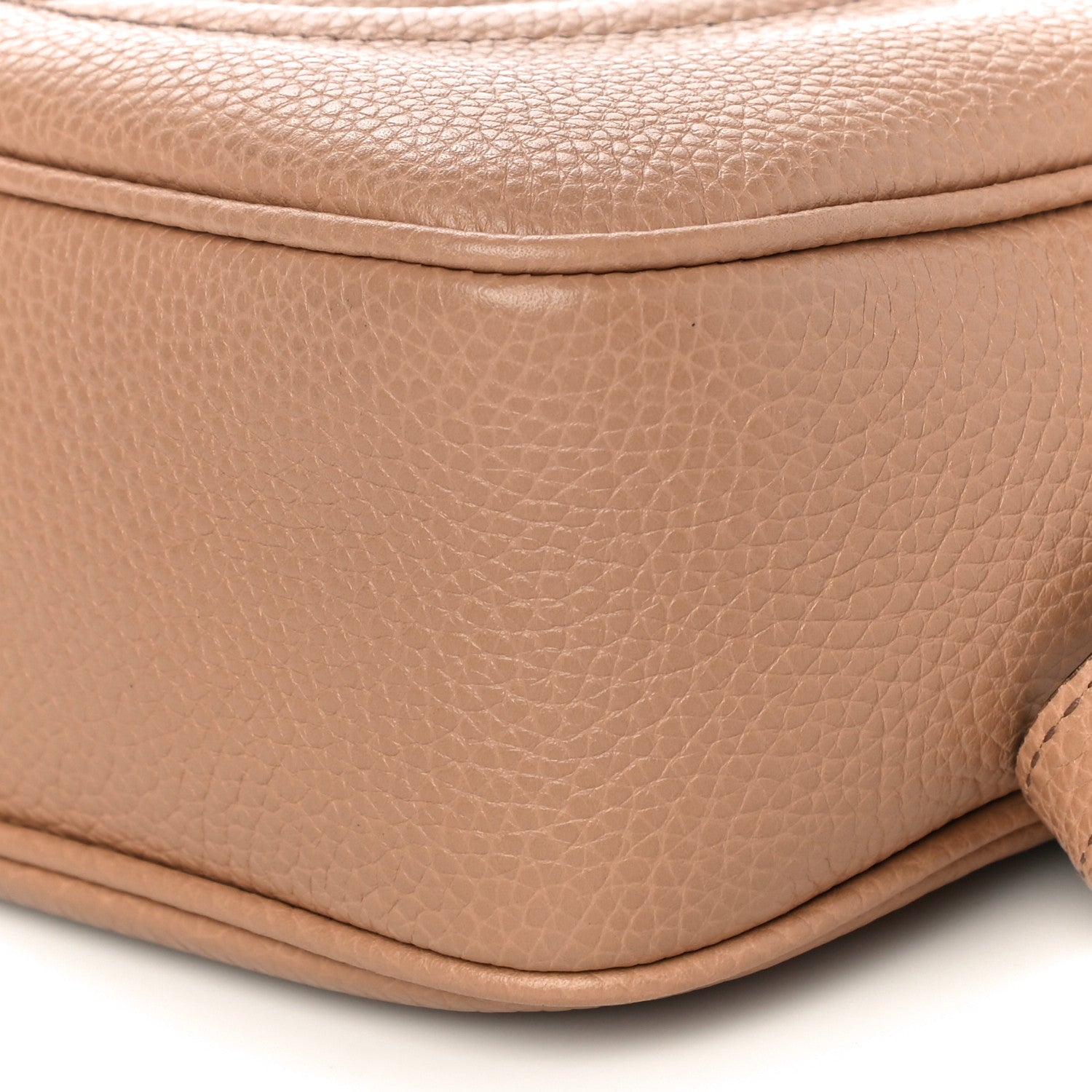 Gucci Pebbled Calfskin Small Soho Disco Bag Camelia 11 of 13