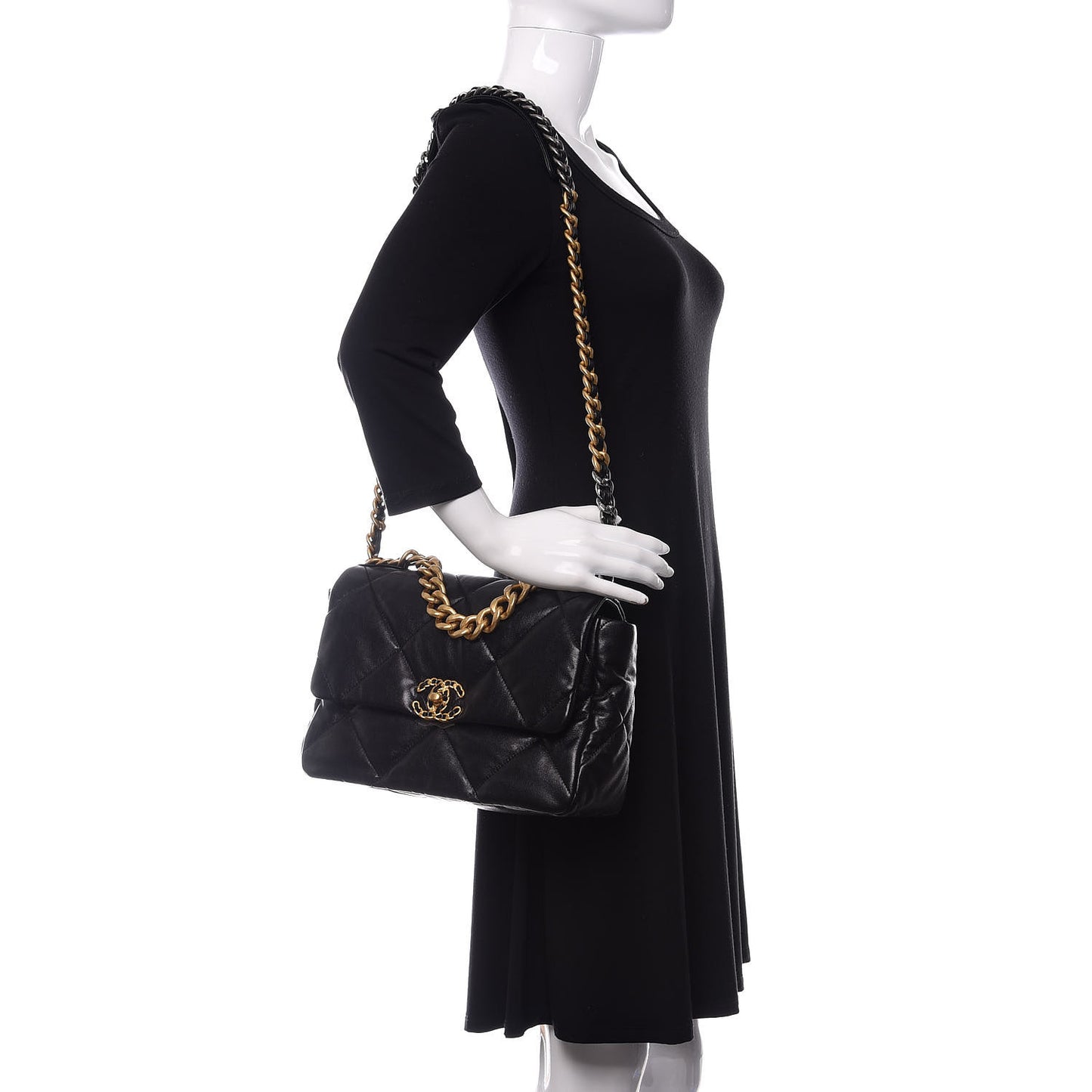 Goatskin Quilted Large 19 Flap Black
