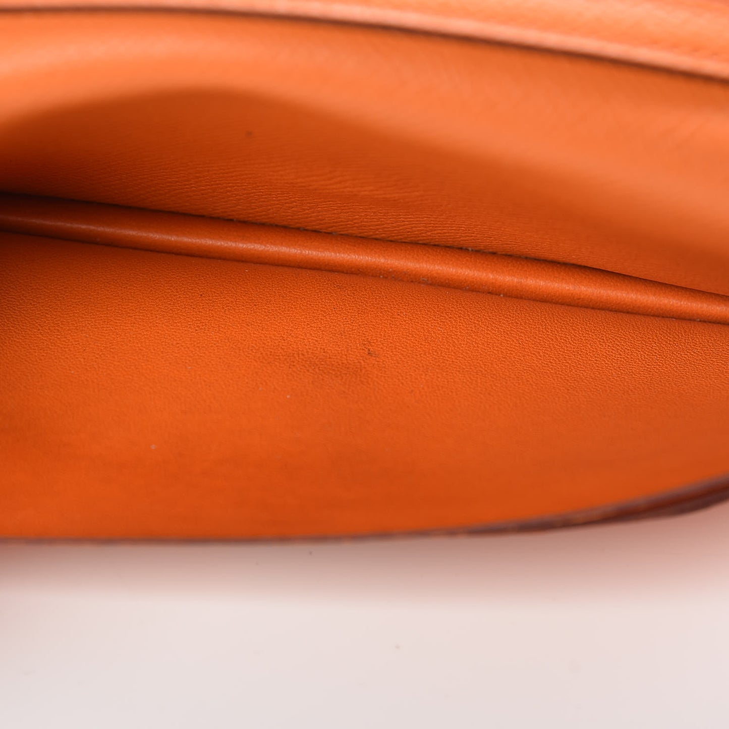 Epsom Bearn Gusset Wallet Orange