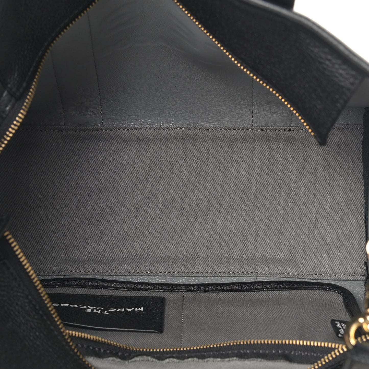 Grained Calfskin Medium The Tote Bag Black