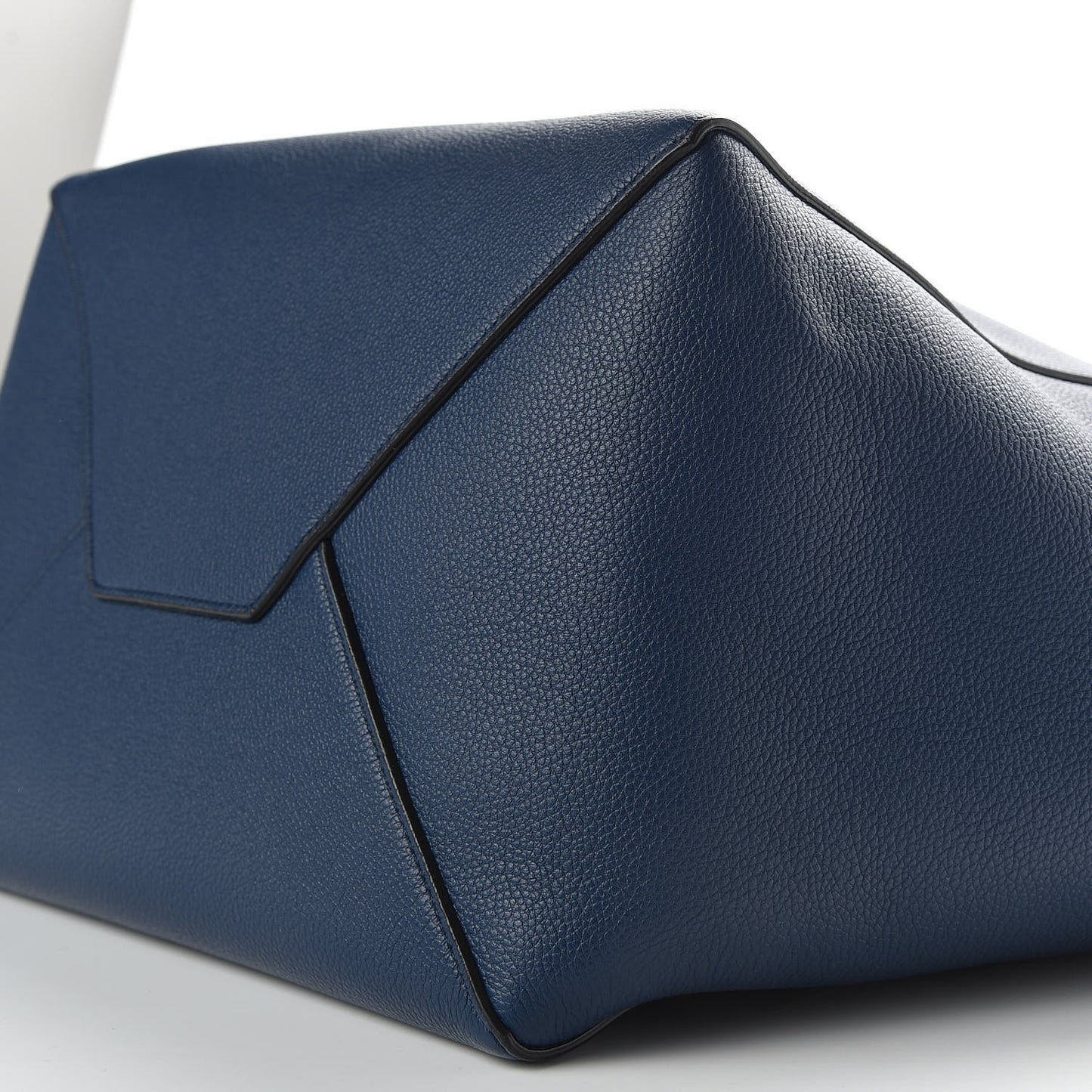 Soft Grained Calfskin Medium Belt Cabas Phantom Deep Blue
