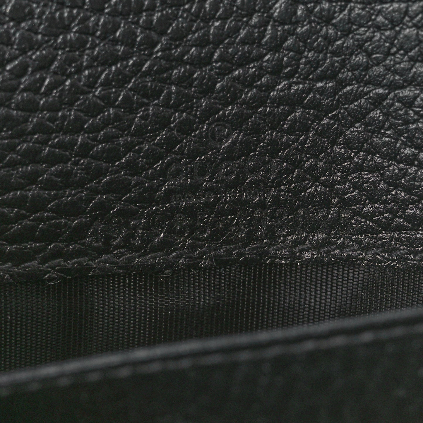 Dollar Calfskin Enamel Monochrome Mini GG Marmont Chain Wallet Black