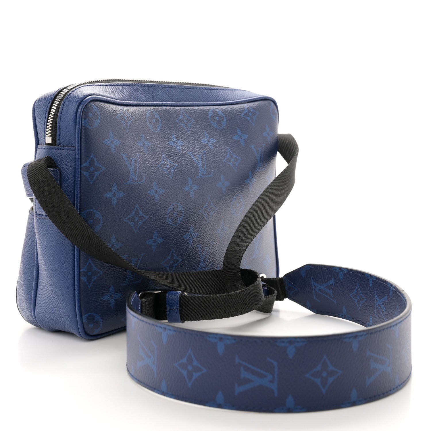 Louis Vuitton Taiga Monogram Outdoor Messenger Cobalt 3 of 12