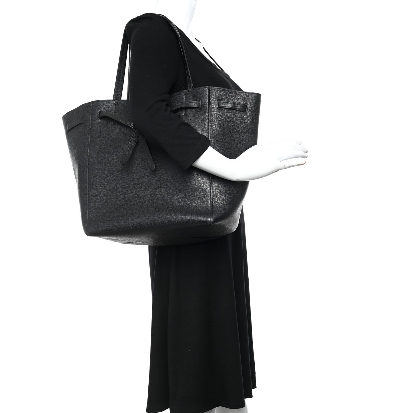 Soft Grained Calfskin Medium Belt Cabas Phantom Black