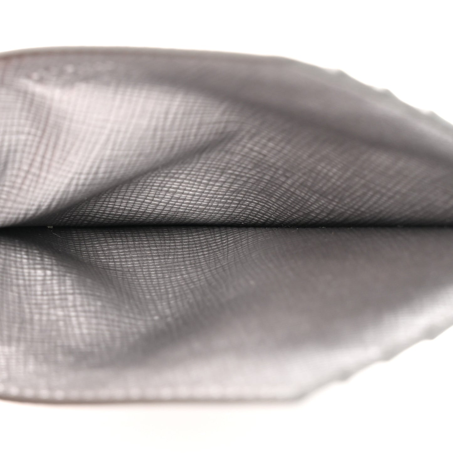 Metallic Saffiano Triangle Card Holder Cromo