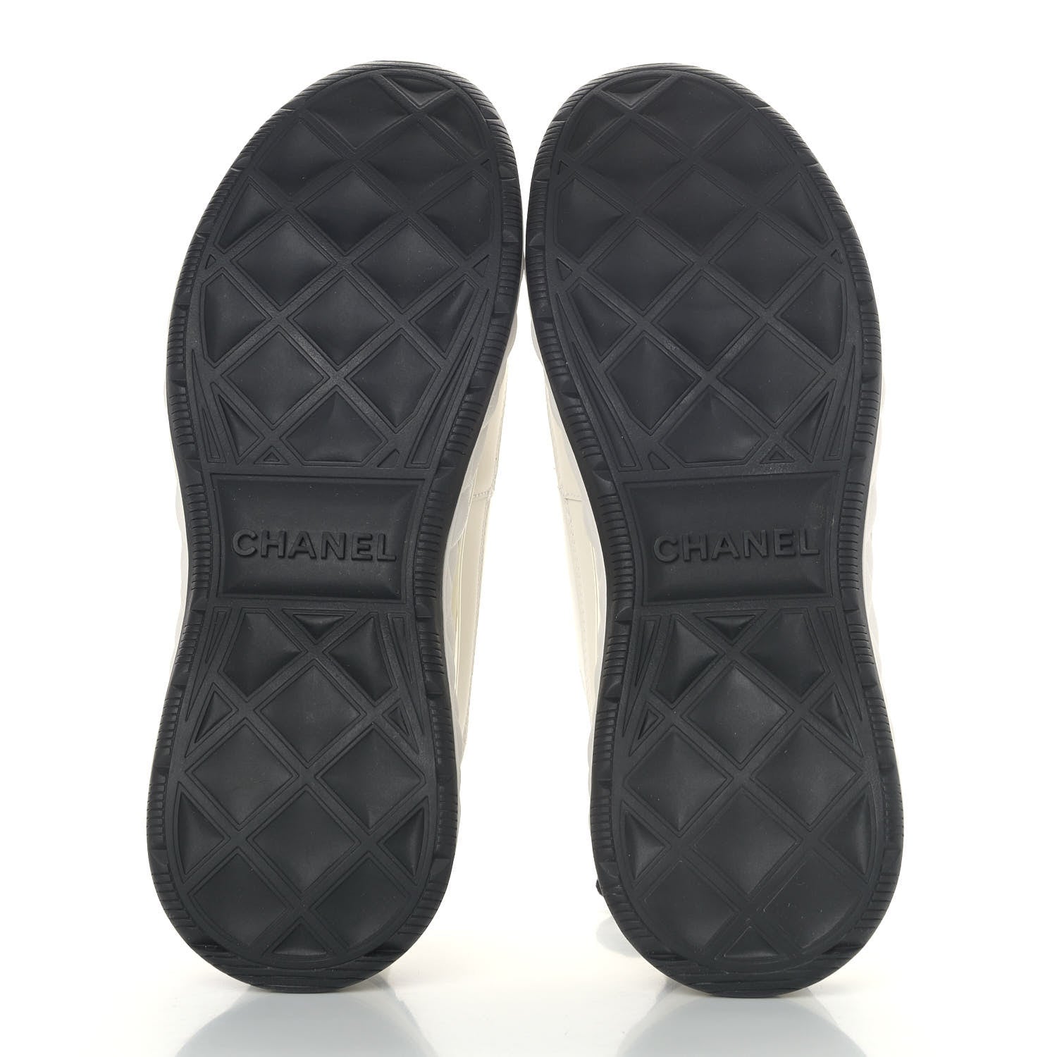 Chanel Velvet Calfskin Mixed Fibers CC Sneakers 38 Ivory Black 5 of 7