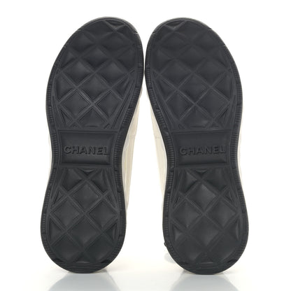 Chanel Velvet Calfskin Mixed Fibers CC Sneakers 38 Ivory Black 5 of 7