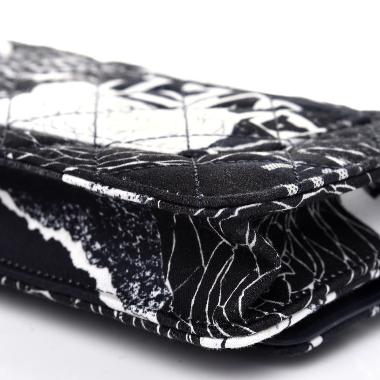 Chanel Canvas Printed Quilted 2.55 Reissue Wallet On Chain WOC White Black Navy Blue 12 of 13