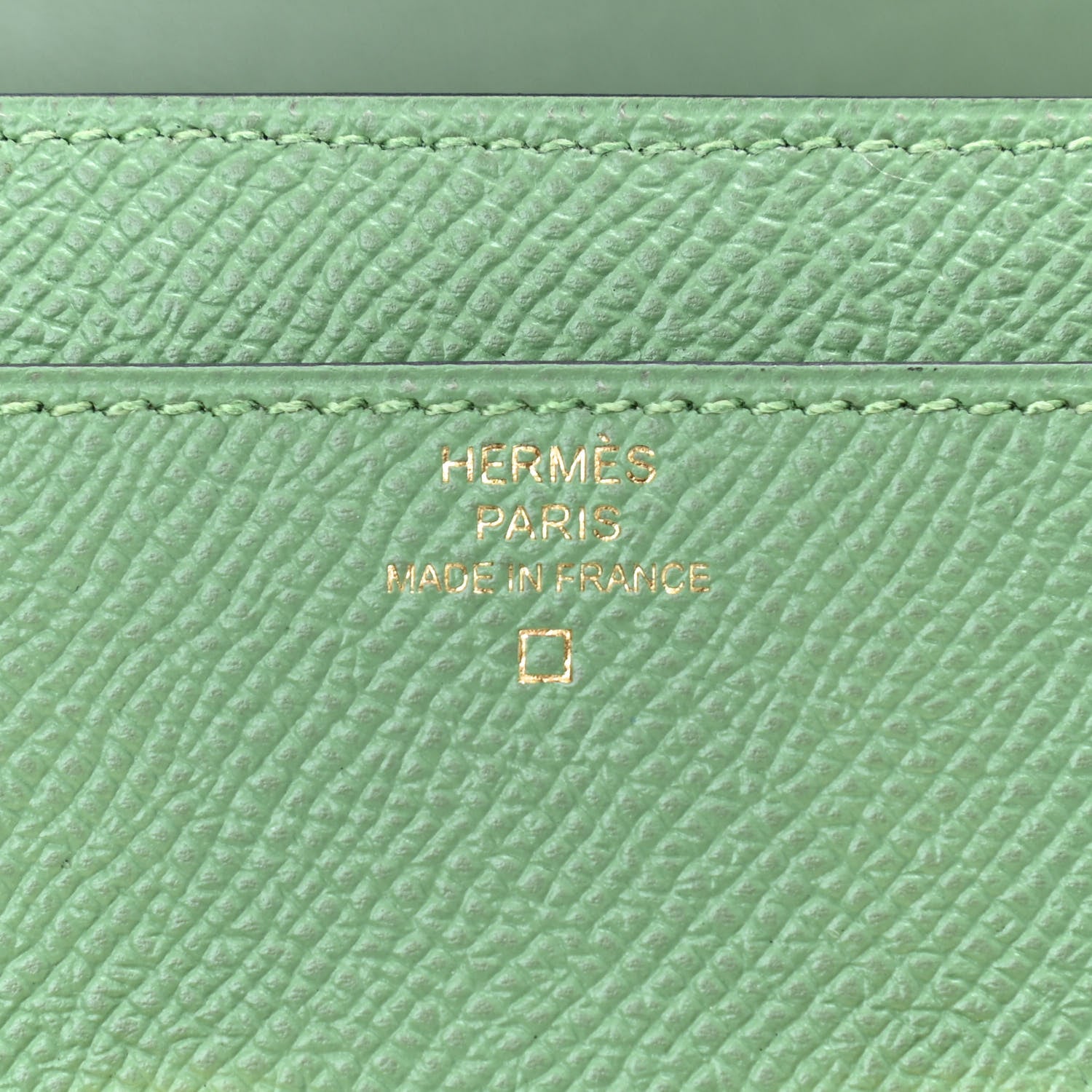 Hermes Epsom Alligator Lizard Constance Wallet To Go Vert Criquet Cactus Beige Sable Ombre 7 of 8