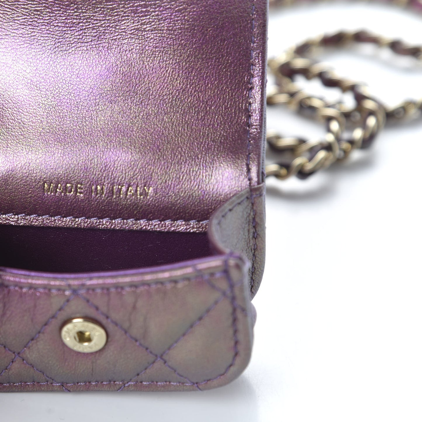 Iridescent Lambskin Quilted Airpods Pro Case Purple