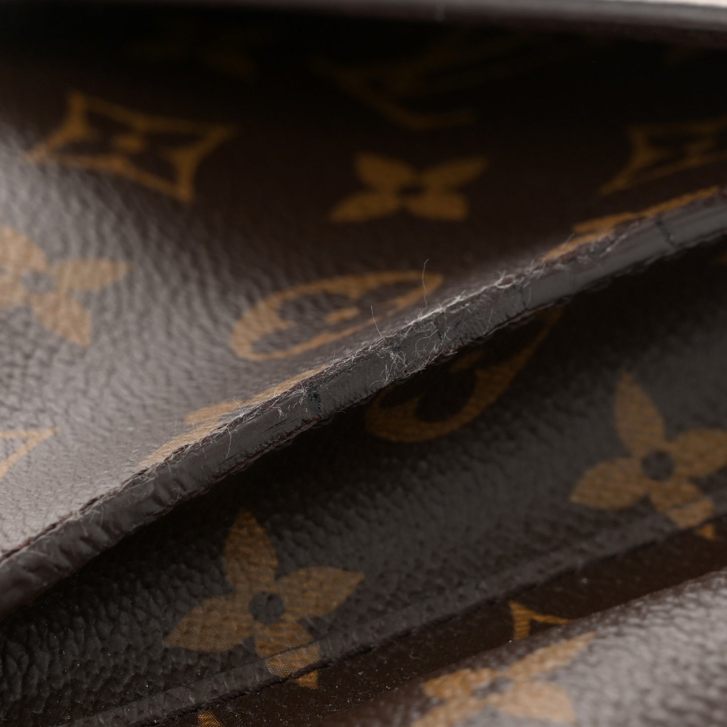 Monogram Metis