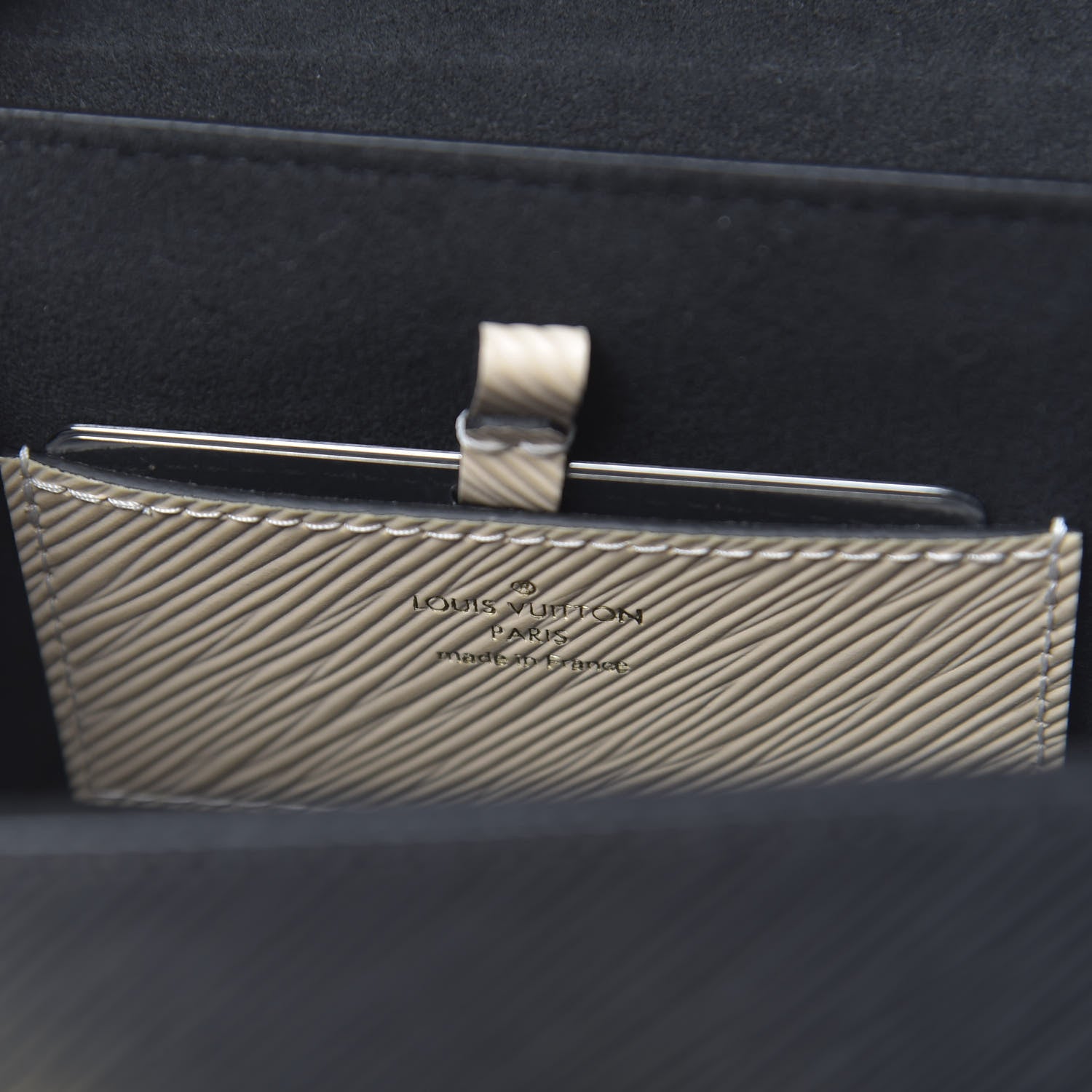 Louis Vuitton Epi Crafty Twist MM Black 6 of 10