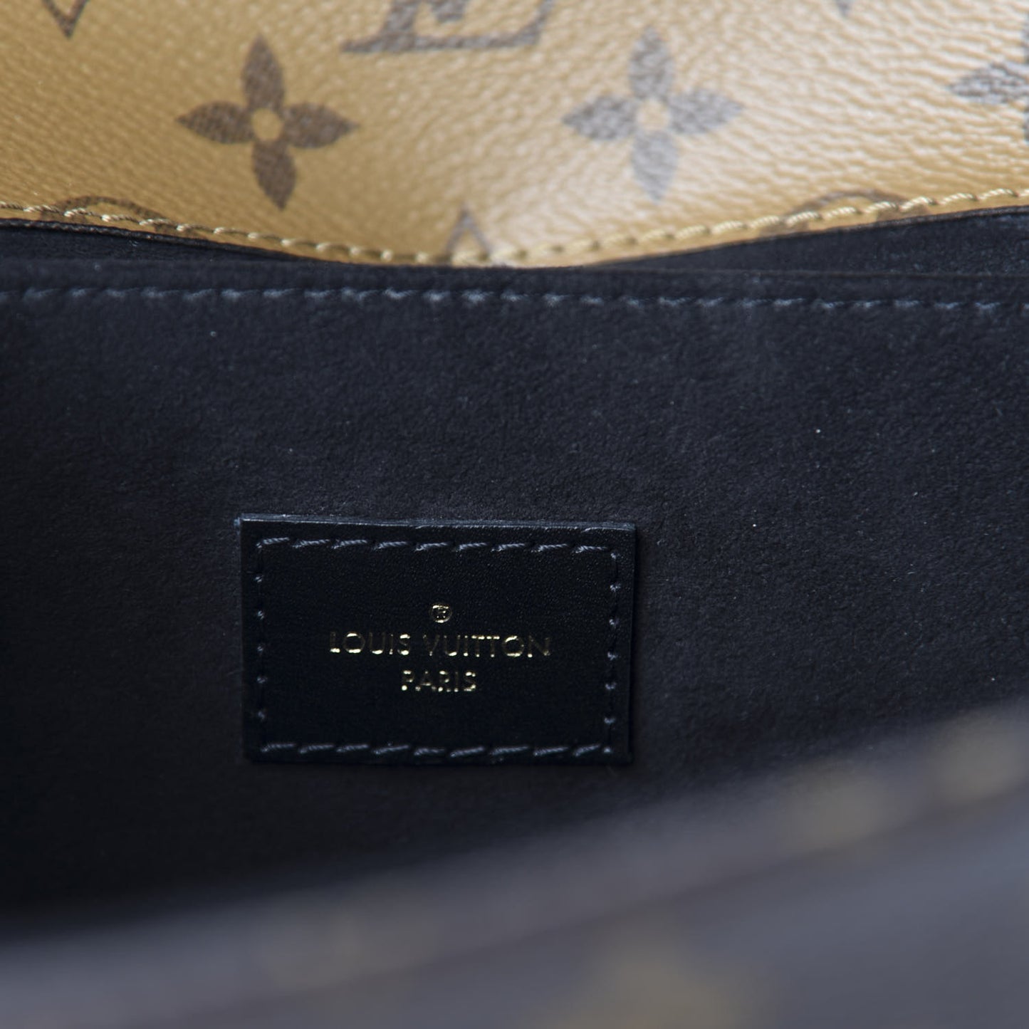 Reverse Monogram Pochette Metis