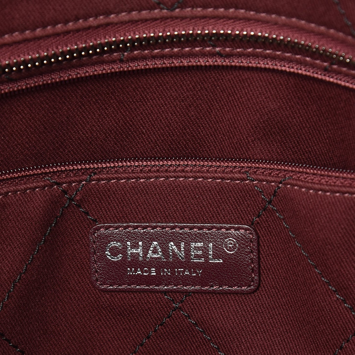 Grained Calfskin Quilted Small Daily Shopping Tote Black