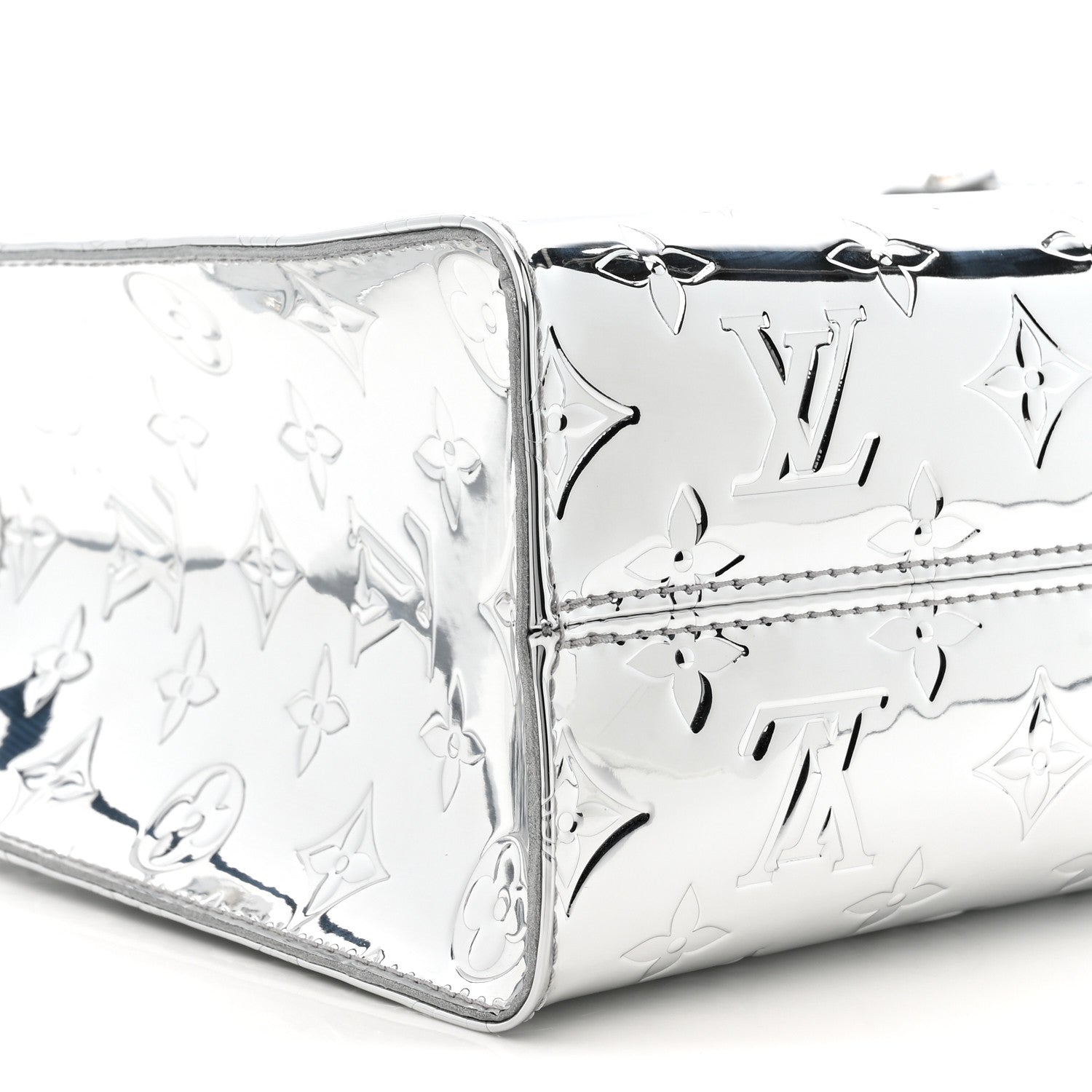 Louis Vuitton Monogram Miroir Onthego PM Silver 1847270 – FASHIONPHILE