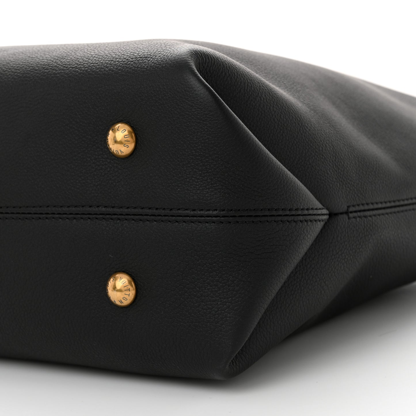 Grained Calfskin Low Key Cabas MM Black