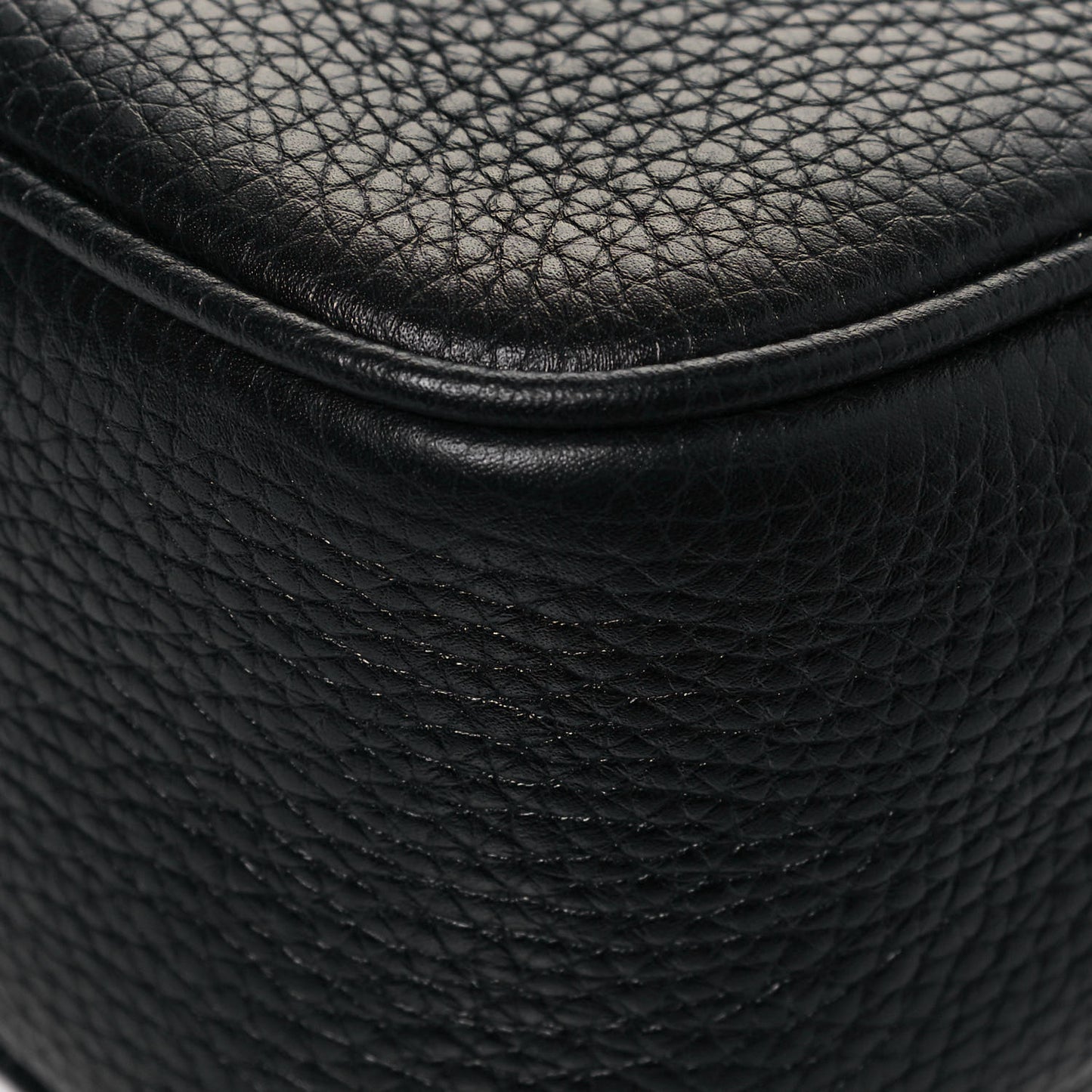 Pebbled Calfskin Small Soho Disco Bag Black