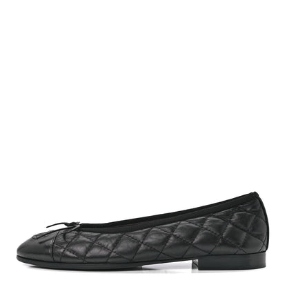 Chanel Aged Calfskin Quilted CC Cap Toe Ballerina Flats 36 Black 1 of 8