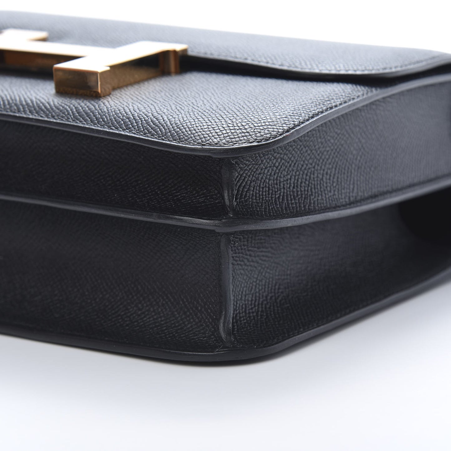 Epsom Constance 24 Black