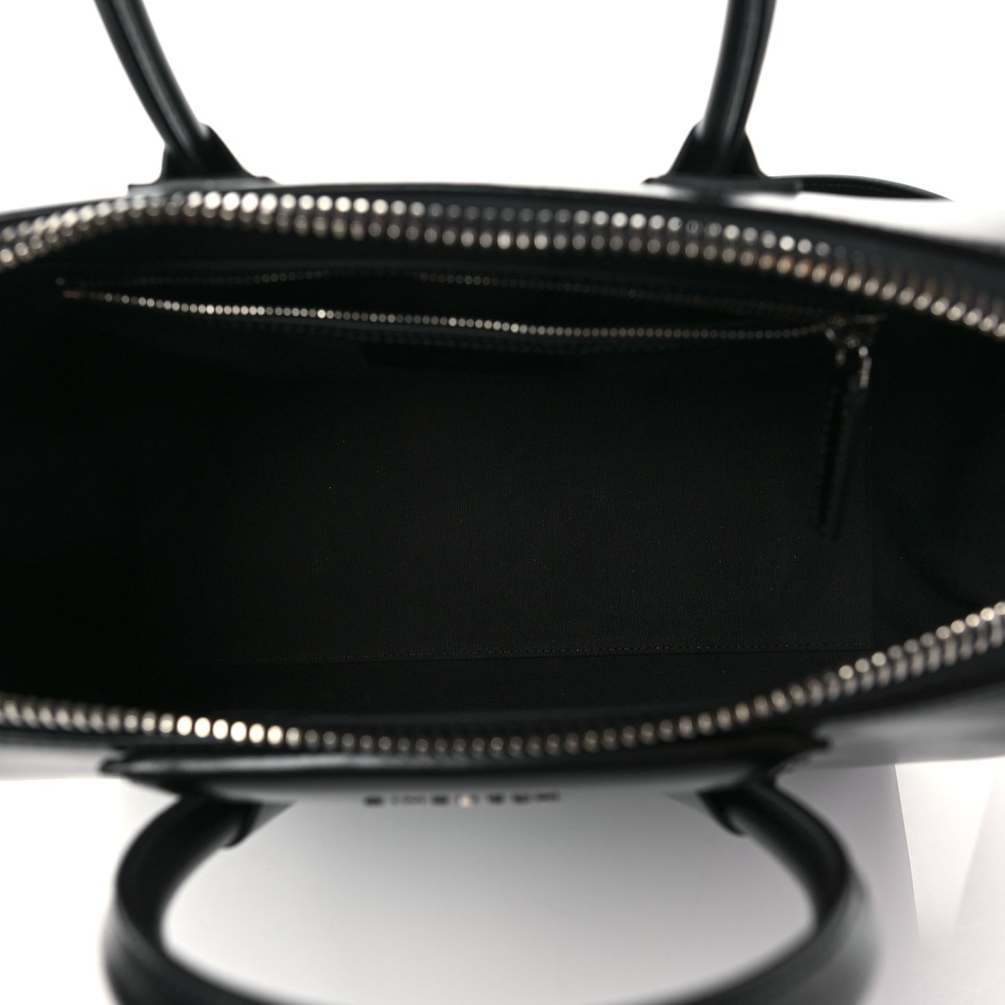 Shiny Lord Calfskin Medium Antigona Black