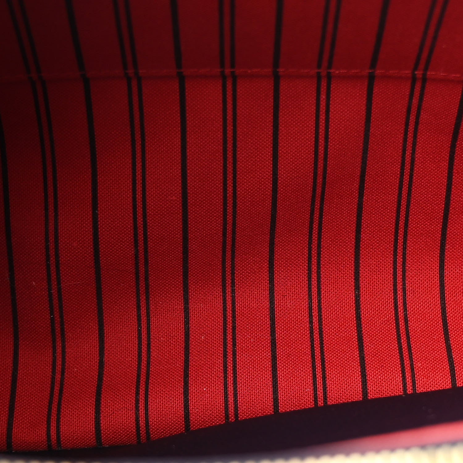 Louis Vuitton Empreinte Montaigne GM Marine Rouge 6 of 12