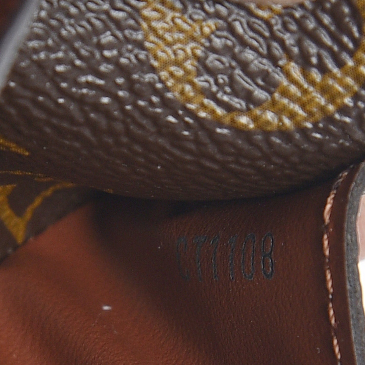 Monogram Sarah Wallet NM