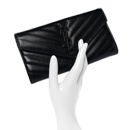 Saint Laurent Grain De Poudre Matelasse Chevron Monogram Monochrome Flap Wallet Black 2 of 8