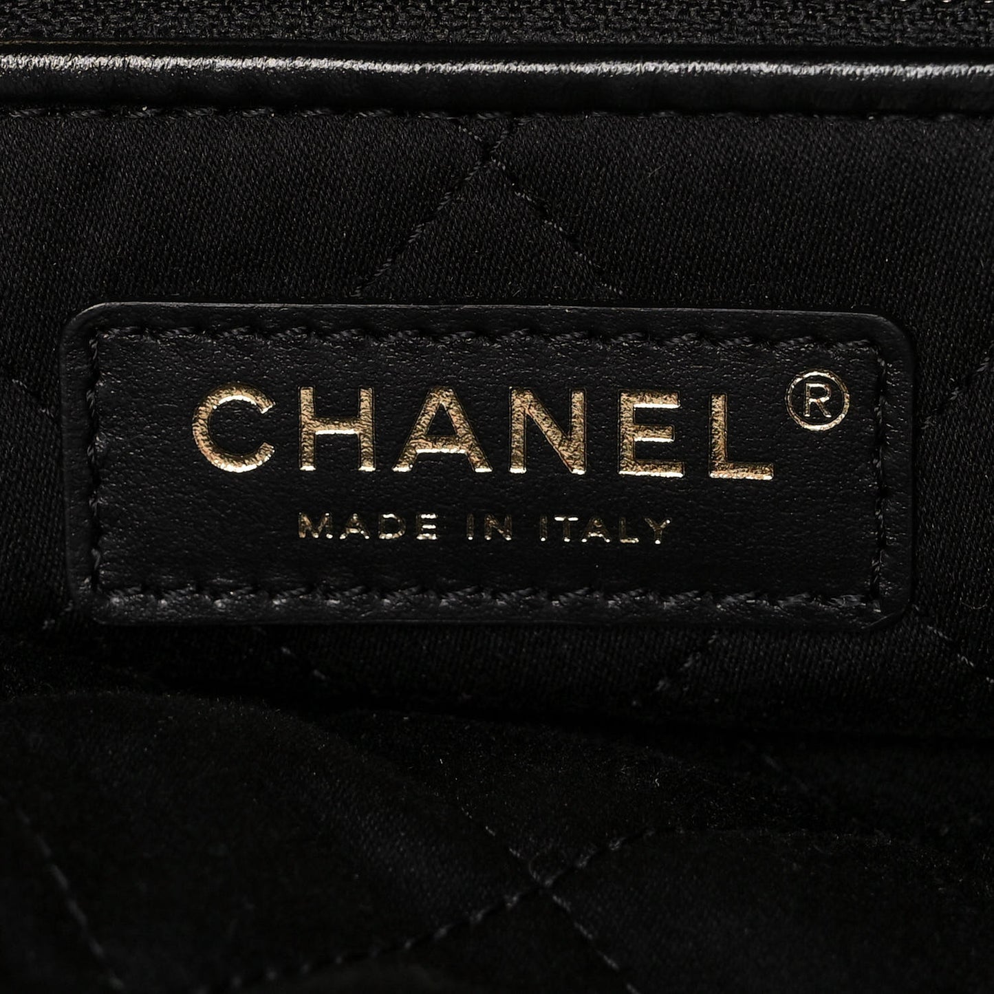 Shiny Calfskin Quilted Small Chanel 22 Black