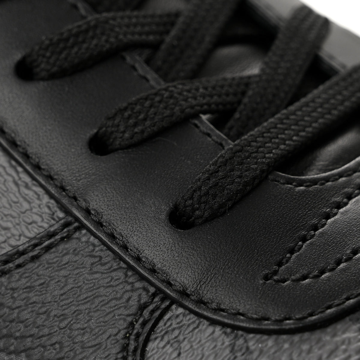Louis Vuitton Reverse Monogram Eclipse Rivoli Mens Sneakers 10 Black 10 of 10