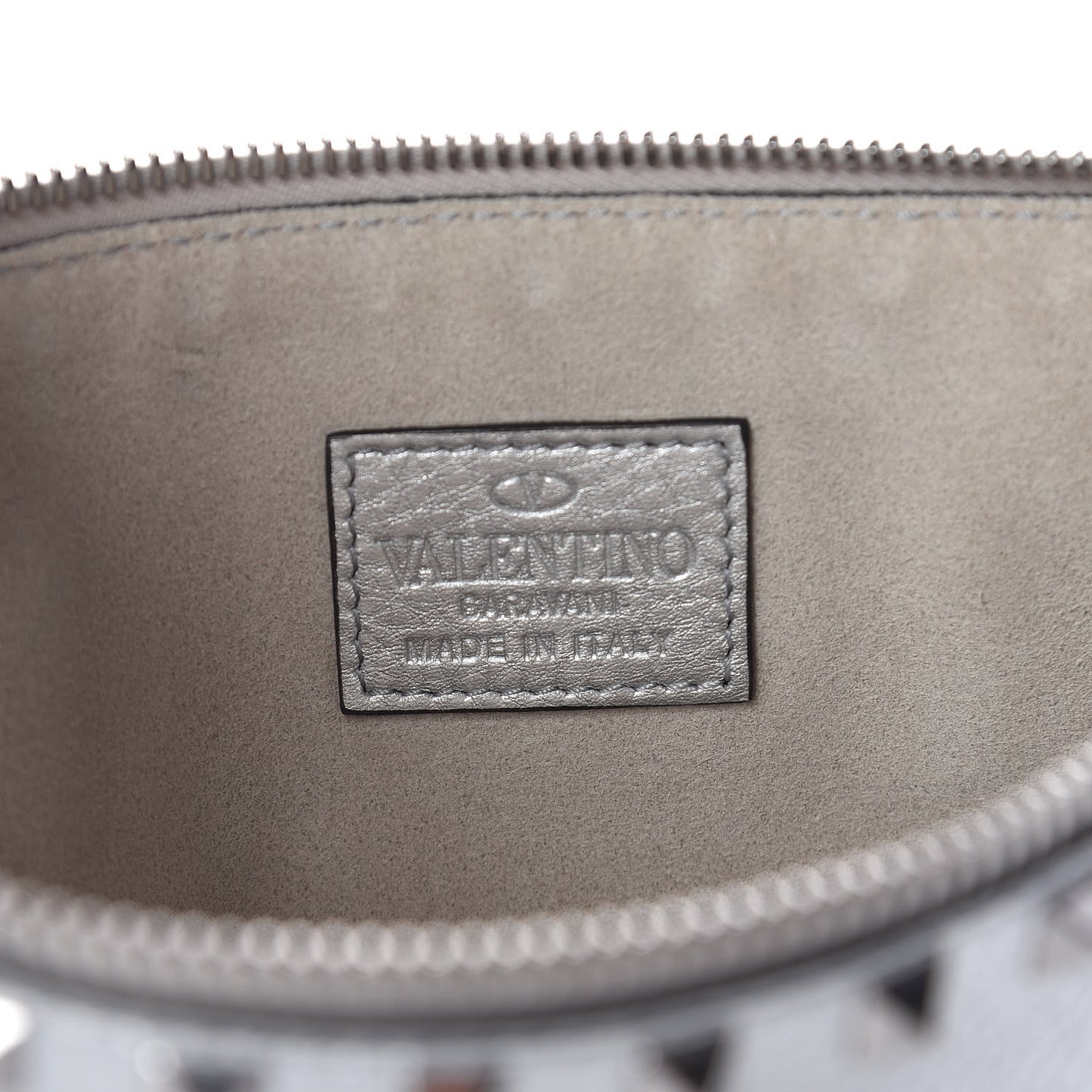 Metallic Pebbled Calfskin Large Rockstud Zip Pouch Silver