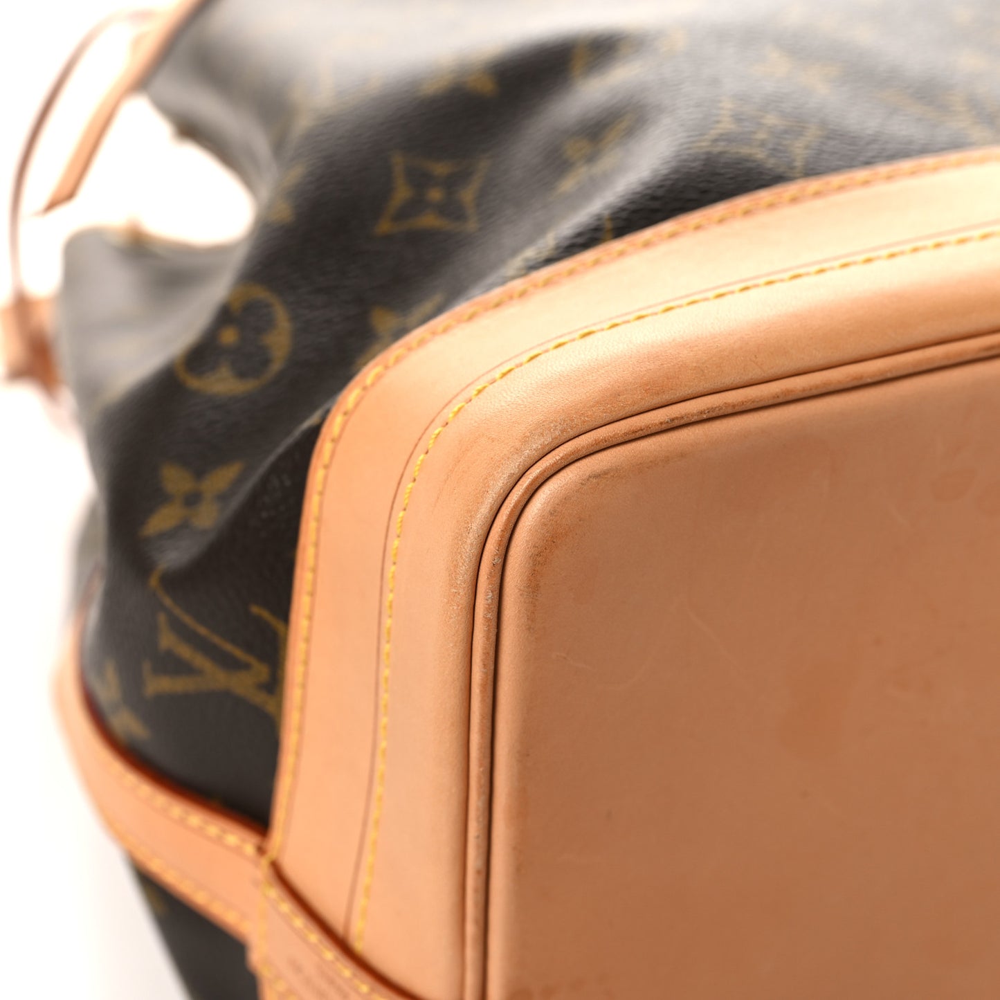 Monogram Noe