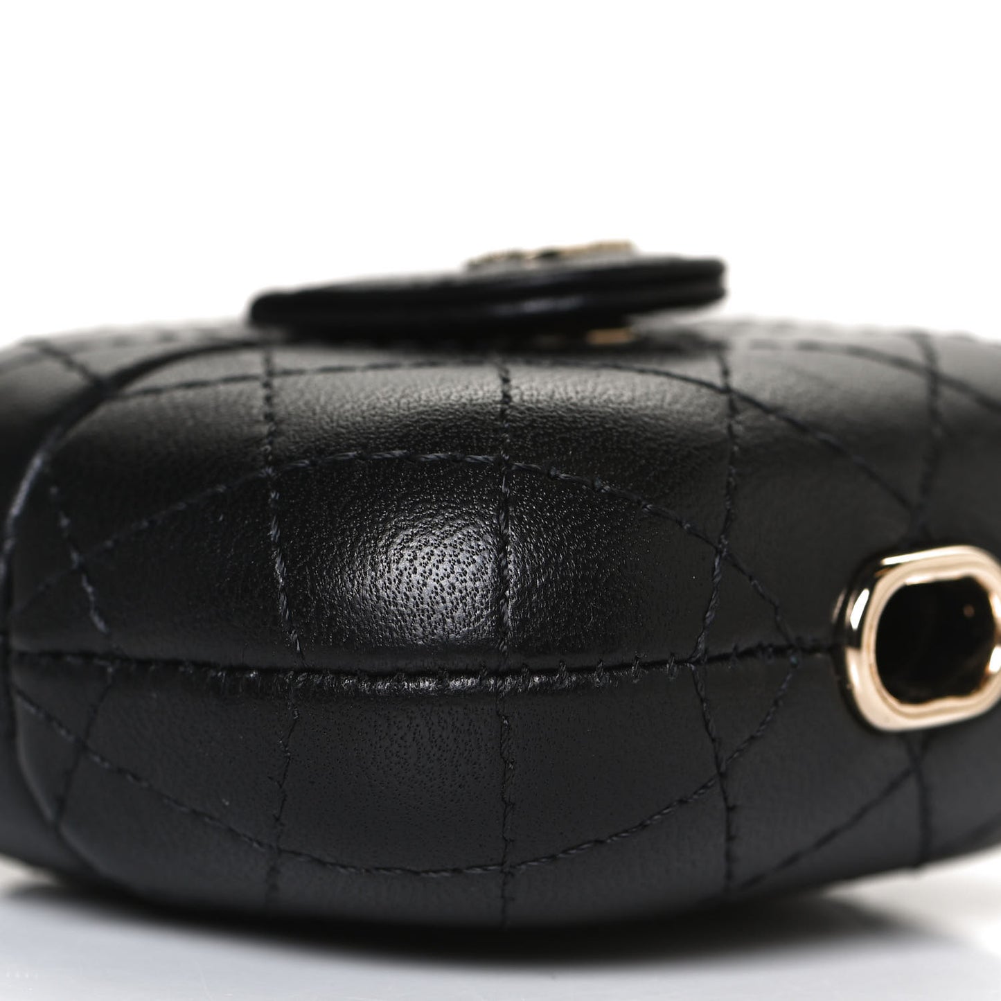 Lambskin Quilted Airpods Pro Case With Chain Black