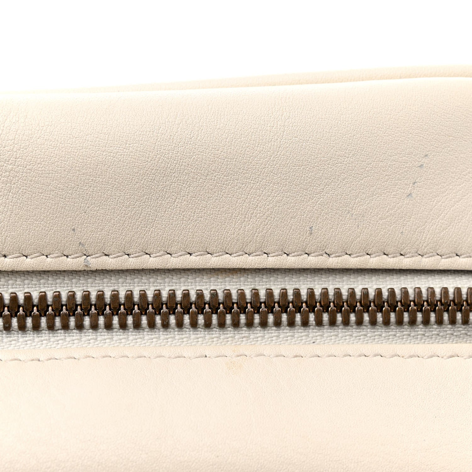 Gucci Calfskin Matelasse Medium GG Marmont Chain Shoulder Bag Mystic White 13 of 16