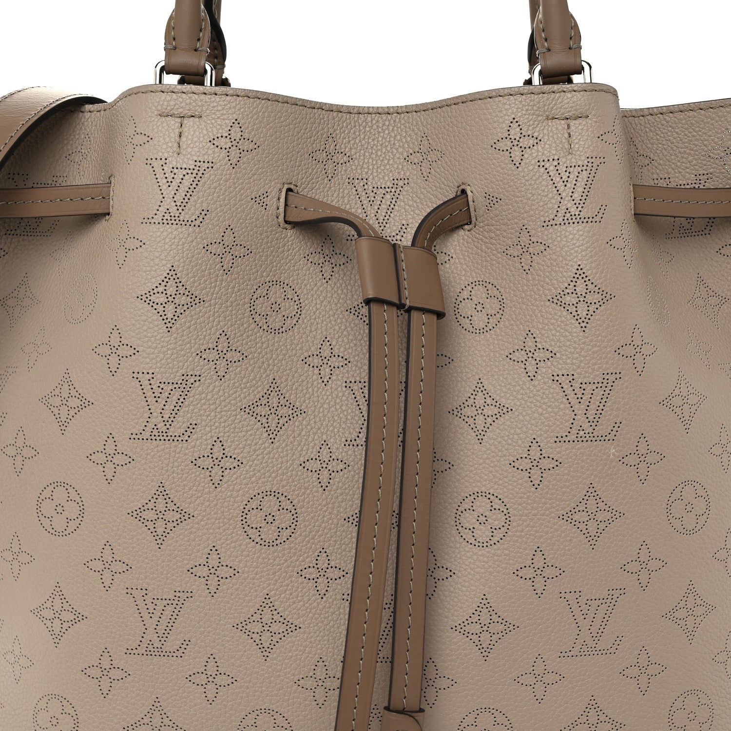 Louis Vuitton Mahina Girolata Galet 8 of 10