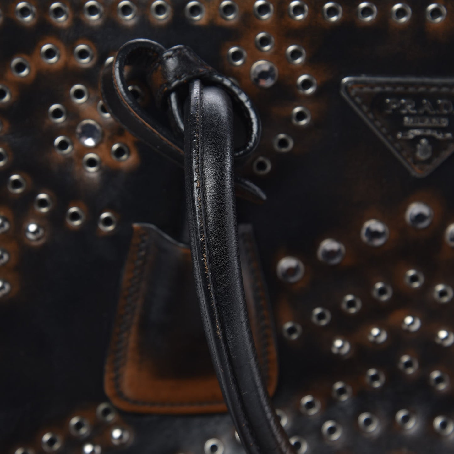 Vitello Vintage Studded Twin Pocket Tote Ebano
