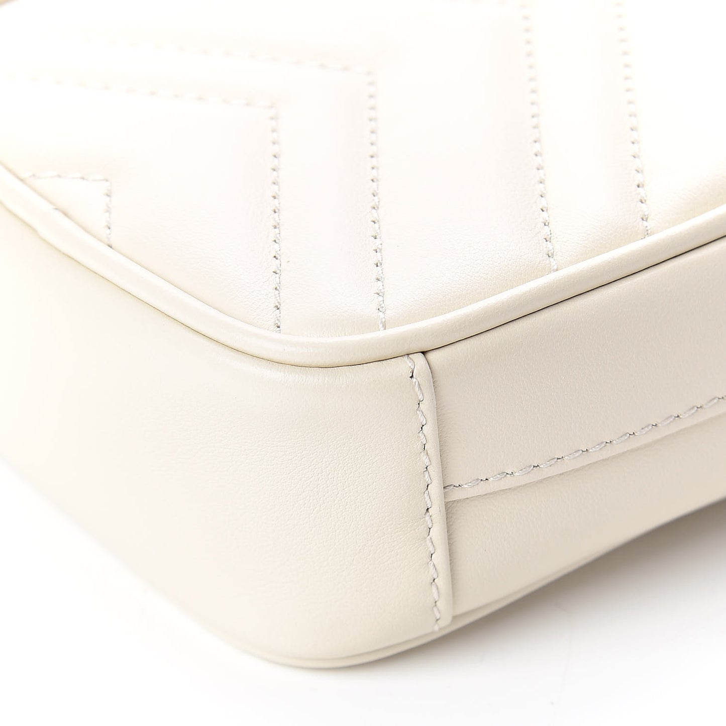 Calfskin Matelasse Mini GG Marmont Crossbody Bag White