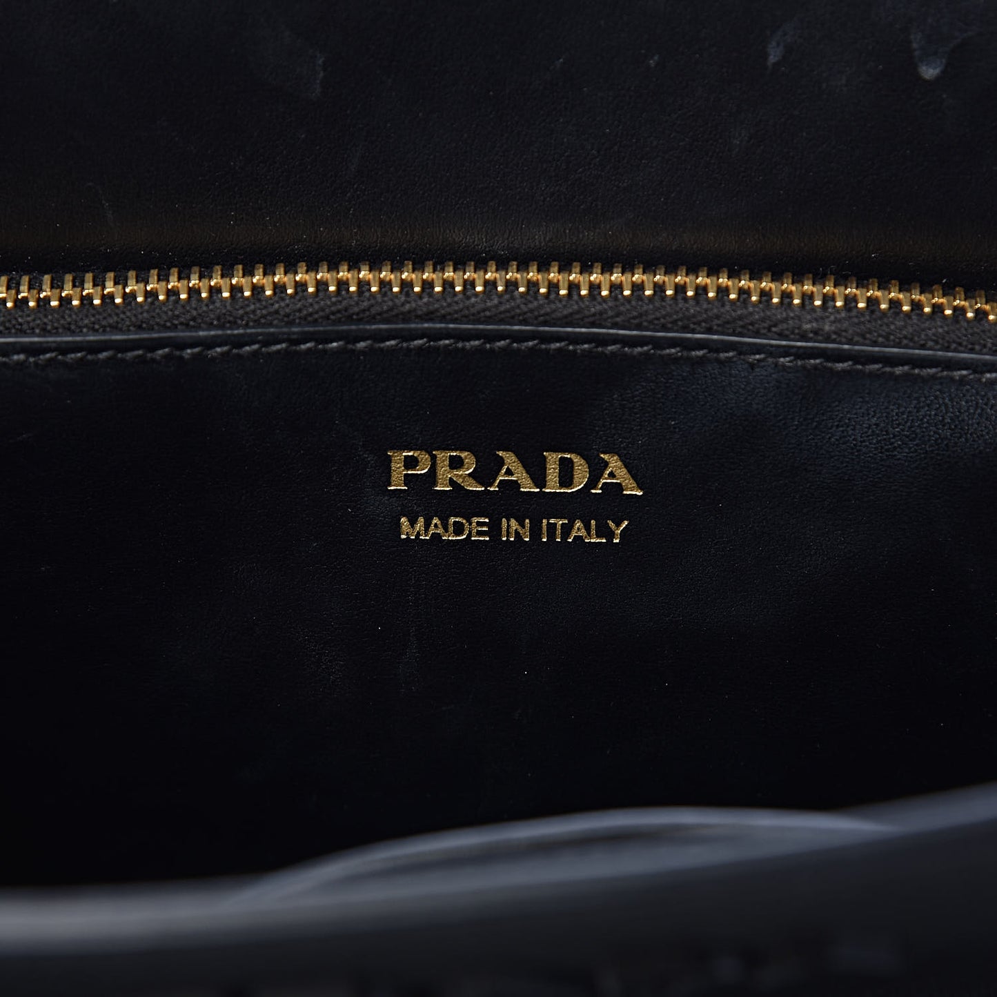 Saffiano Cuir Calfskin Medium Monochrome Top Handle Tote Black