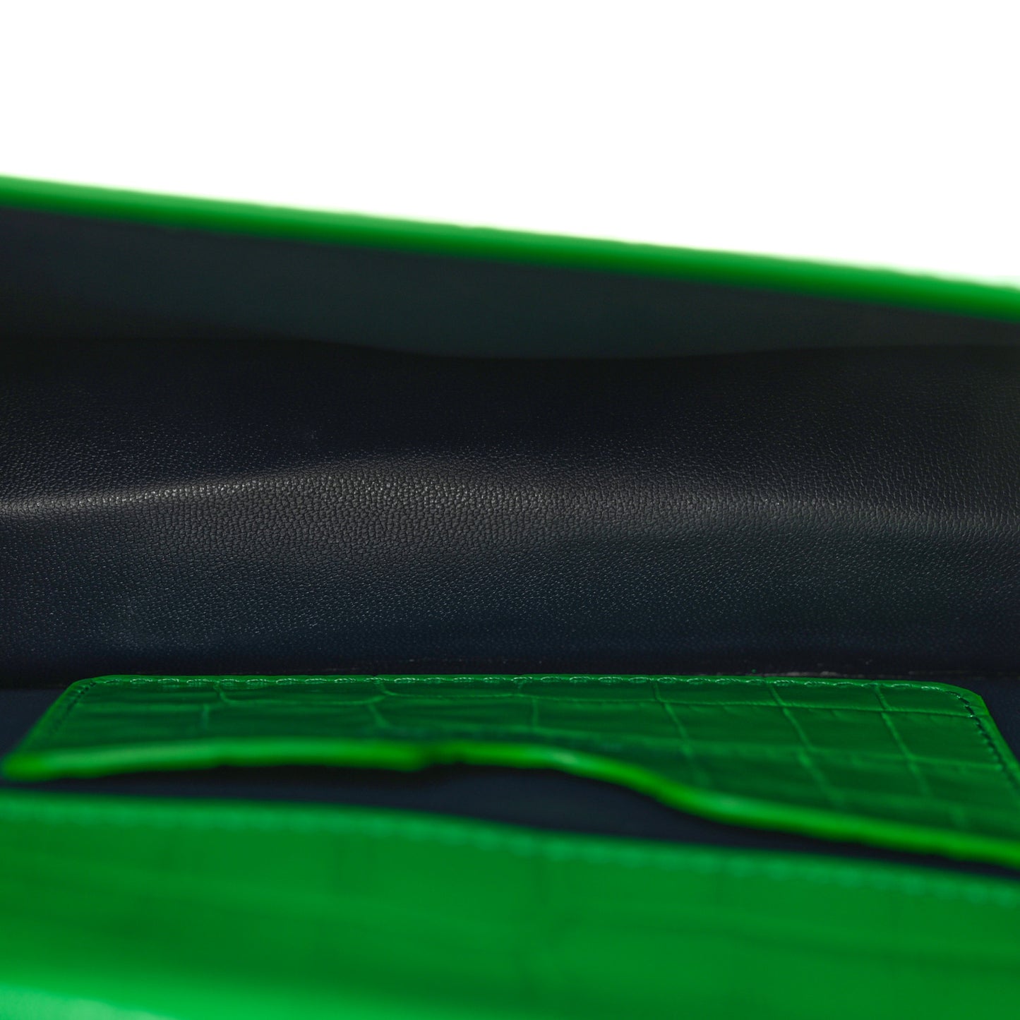 Calfskin Crocodile Embossed Knuckle Shoulder Bag Green