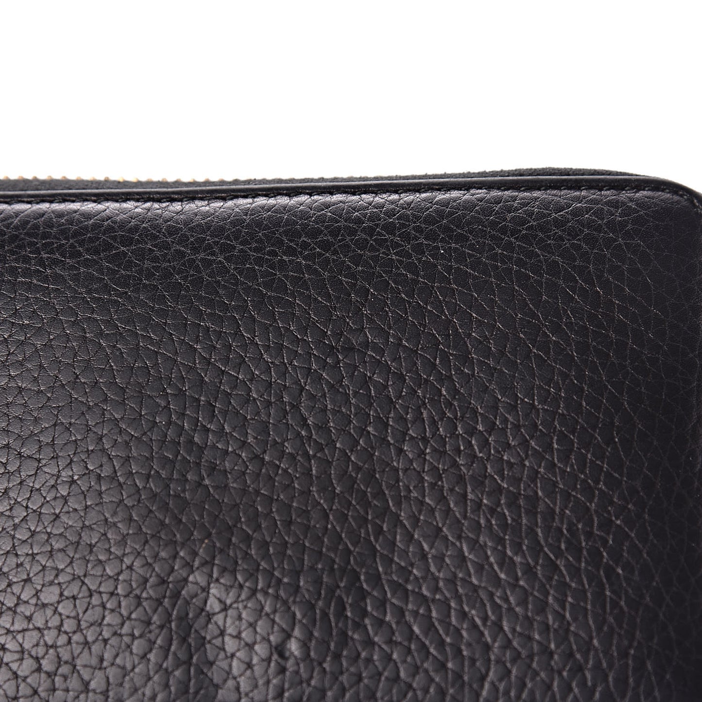 Pebbled Calfskin Medium Soho Zip Around Wallet Black