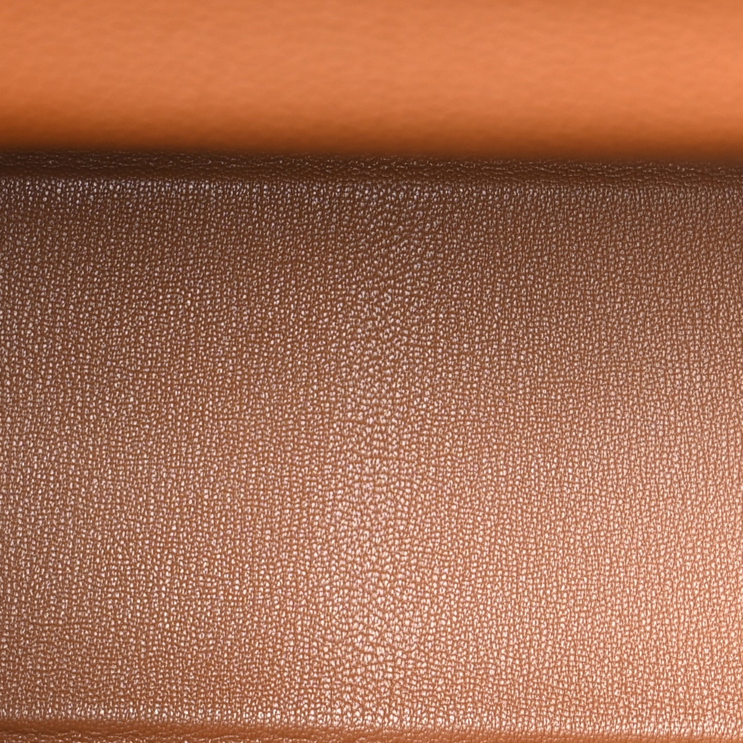 Togo Kelly Retourne 28 Gold