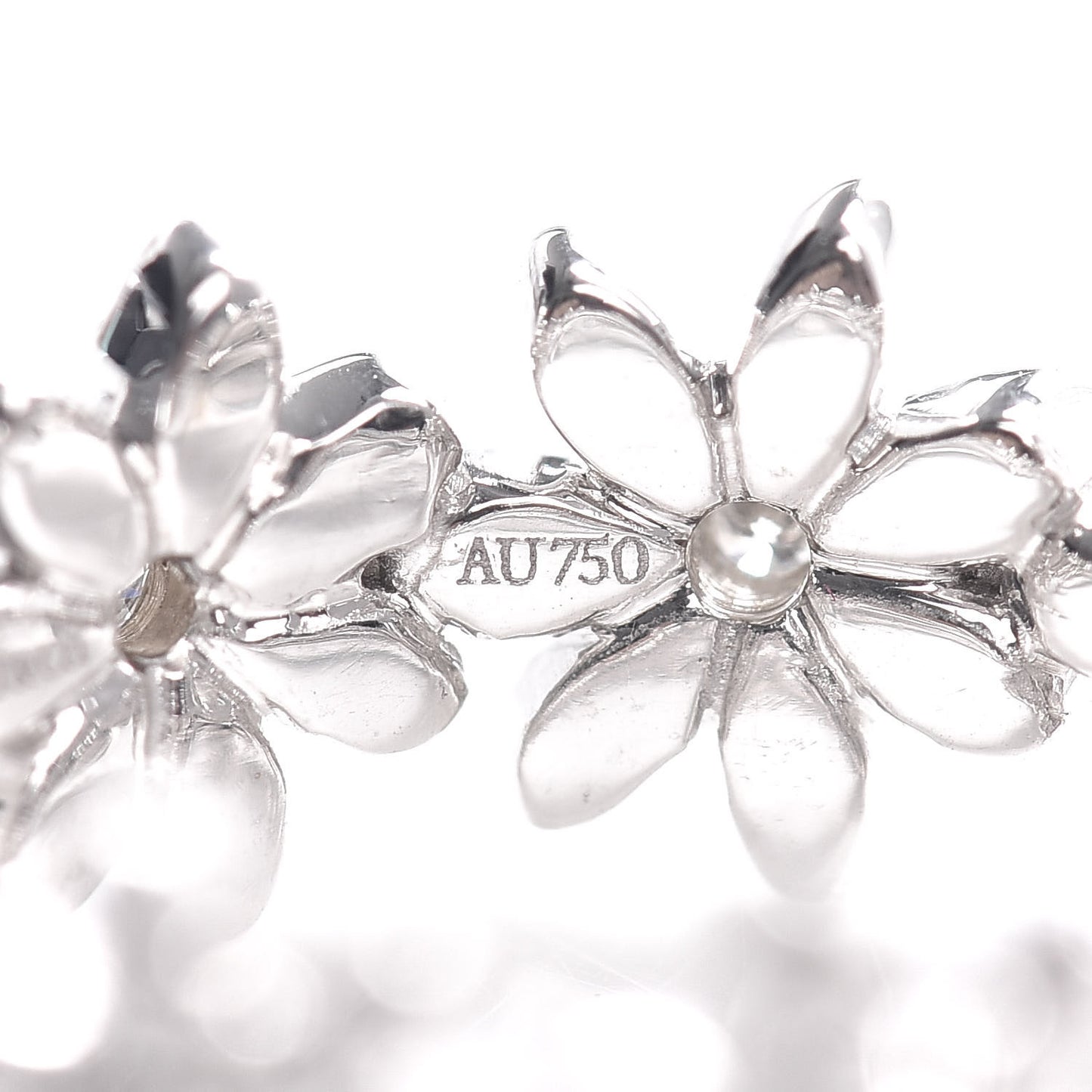 18K White Gold Diamond Daisy Metro Band Ring 49 4.75