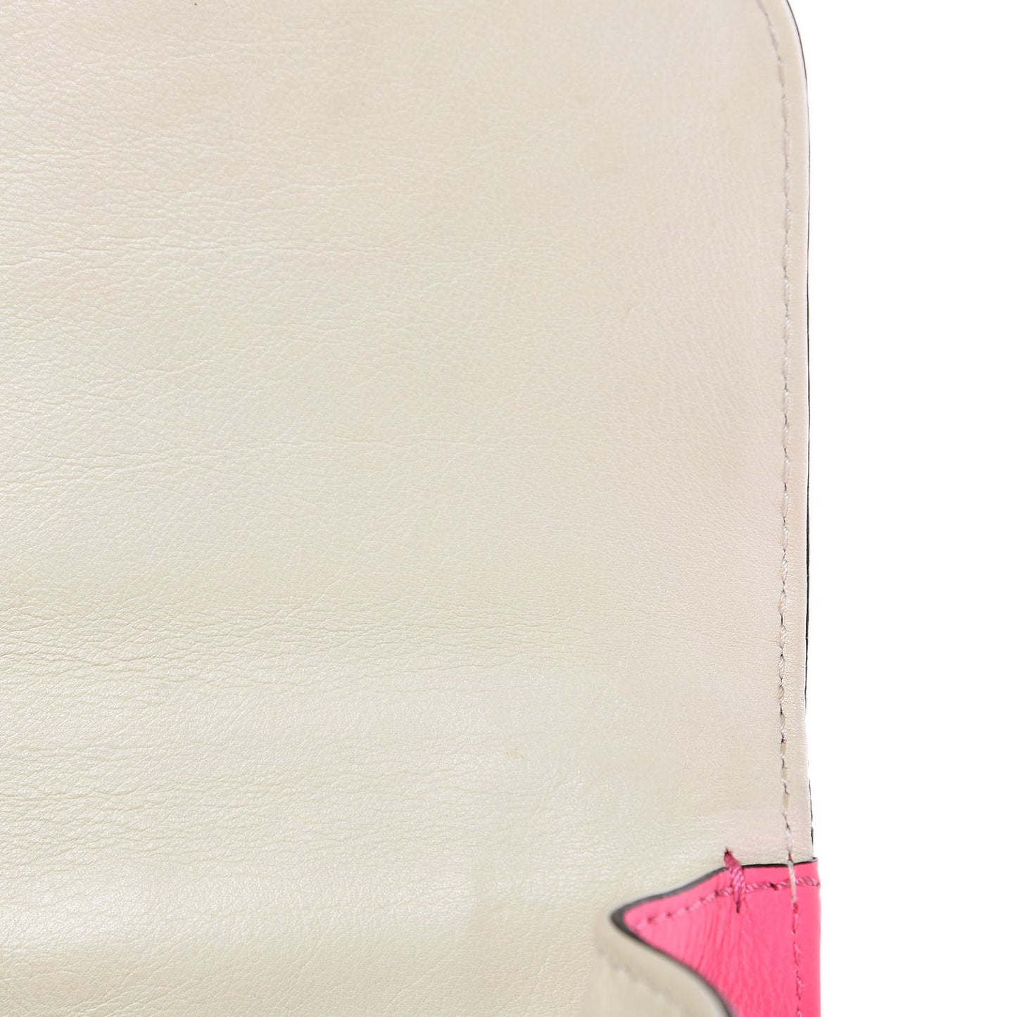Vitello Bi-Color Large Glam Lock Rockstud Flap Fuxia Fluo Ivory
